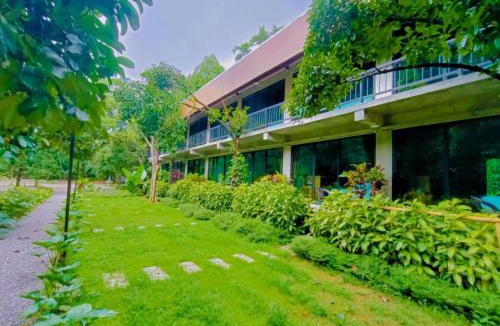 Khlong Sok Hotel | คีรีเขาสกริเวอร์ Keereekhaosokriver