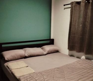 Nakhon Si Thammarat Hotel | ณชนกรีสอร์ท&garden