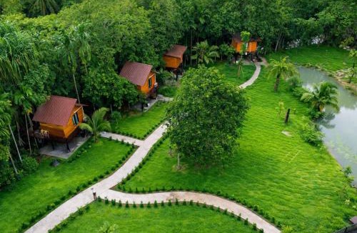 Ban Ta Khun Resort | ภูธาราทรีเฮาส์แอทเชี่ยวหลาน Phutara Treehouses At Cheowlan
