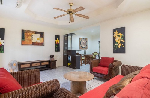 Nanai Road Apartment | 1BR Condo, BEST Central Area - 4Min Walk To Jungceylon Shopping Center!
