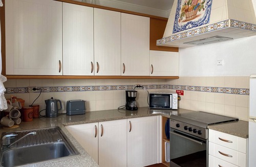Vale de Parra Villa | 2 Bed Family Villa, on Quinta da Saudade, 2 Pools, Tennis Court, Close to Beach