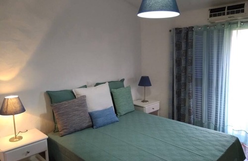 Alagoas Villa | 2 bedroom villa with large garden and communal pool in Bemposta, Alvor