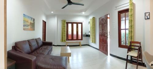 Cherngtalay House | 2BR Villa near Bangtao beach , Tesco & MMA