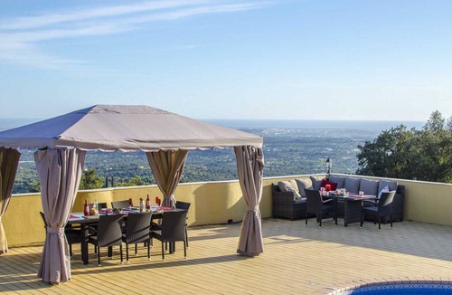 Estoi Villa | 300 m² Villa ∙ 5 bedrooms ∙ 12 guests