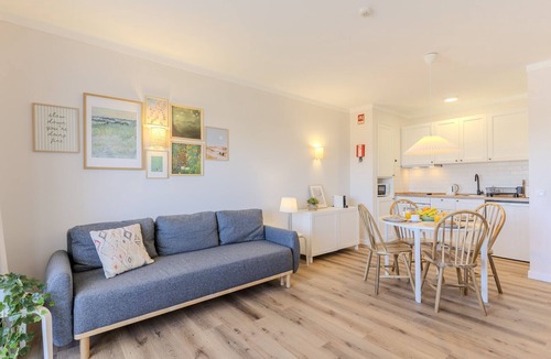 Correeira Apartment | #319 Cozy 1 Bedroom Apartment | Pool & Relaxation