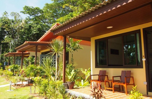 Takua Pa House | 34 m² Bungalow ∙ 127 guests