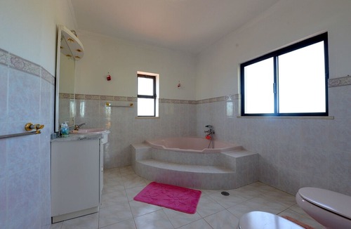 Lagoa e Carvoeiro House | 4 bedroom(s) House near Lagoa