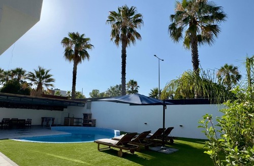 Portimao Villa | 4-bedroom villa in enchanting Alvor with AC, Pool and barbecue area