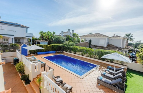 Vale do Garrao Villa | 4 Bedroom Villa with pool in the Quinta da Lago area