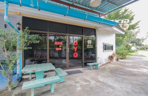 Khuekkhak Hotel | 40 m² Hotel ∙ 8 guests