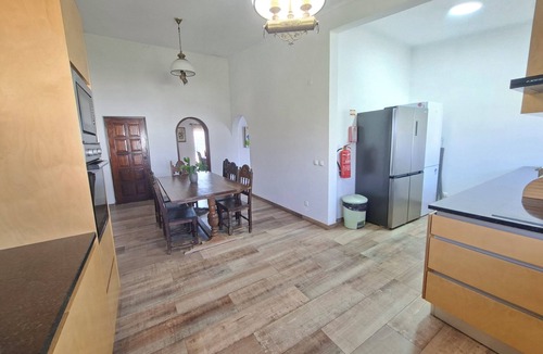 Monte Raposo Villa | 5 bedroom villa with pool for vacation in Armação de Pêra