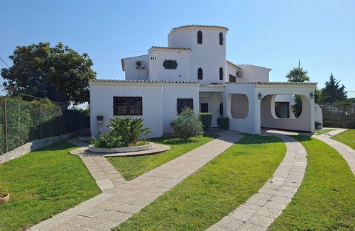 Monte Raposo Villa | 5 bedroom villa with pool for vacation in Armação de Pêra