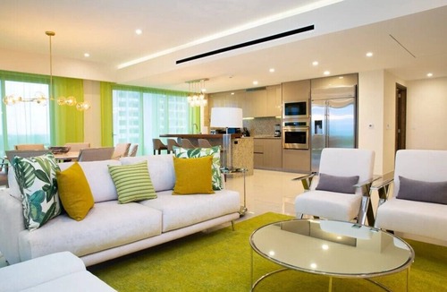 Puerto Juarez Resort | 5 Diamond: Garza Blanca Cancun 3B/3.5b Oceanfront Penthouse escape for 8 people