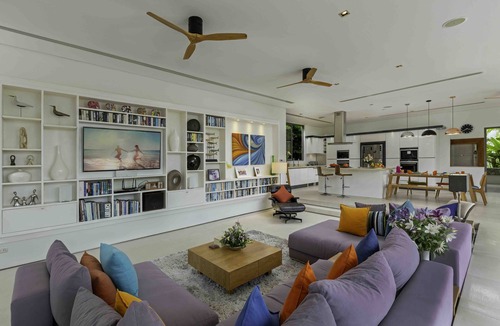 Khok Kloi Villa | 5BR Villa White Skies, Sleep 10, Breakfast, Staff