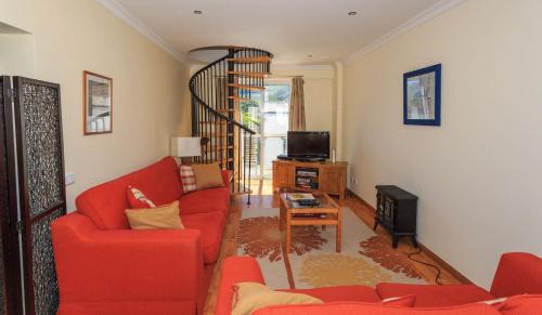 Mato Serrao House | 6a Fabrica velha - Beautiful house plus pool walking