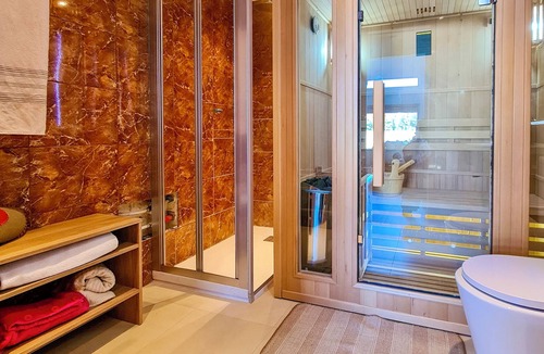 Cascais Villa | A Casa dos Vidros - Villa Avec Piscine et Sauna à Proximité de la Plage