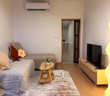 Ratsada Villa | A cozy house in Phuket Town