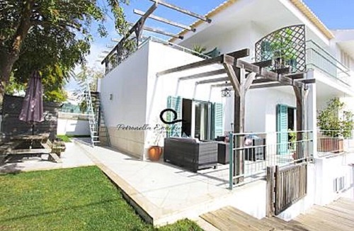 Ferragudo House | A luxury property in Ferragudo with private swimming pool for up to 6 people