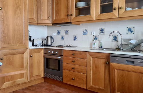 Peneco Beach Ski Chalet | Albufeira Beach Cliffs House
