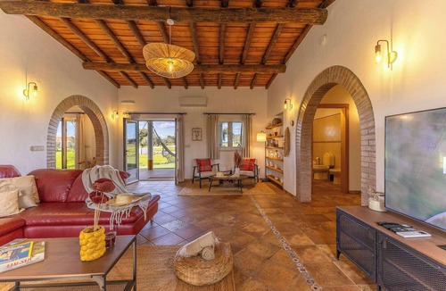 Ferreira do Alentejo Villa | Alentejo Rural Farmhouse with Pool and Total Privacy
