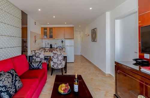 Oura Hotel | Always a Great Idea To Unwind! 4 Fully-furnished Suites with Balcony, Sea View!