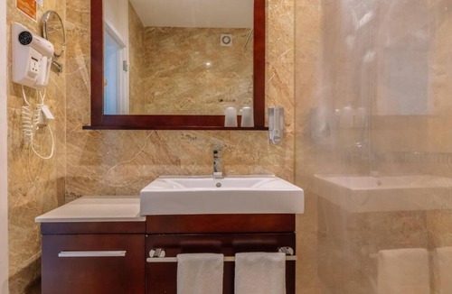 Oura Hotel | Amazing 1BR Apartment w/Kitchenette! Serene Spa Retreat | 3 Units