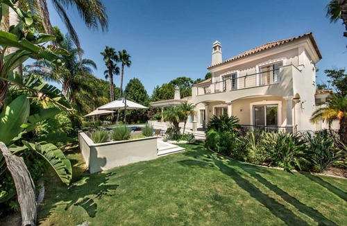 Almancil Villa | Amazing Algarve Villa | 5 Bedrooms | Villa Lillian | Private Pool & Ping Pong