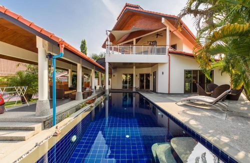 Rawai Villa | Amber Pool Villa Your private slice of paradise