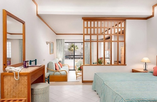 Areias de Sao Joao Hotel | An Undeniable Jewel in Albufeira! Full Kitchen, Outdoor Pool, Near Oura Beach!