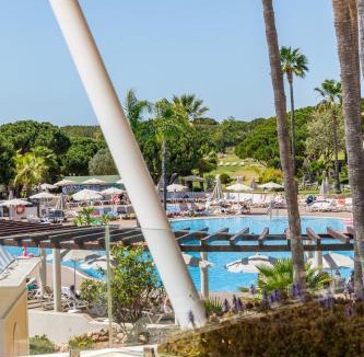 Aldeia das Acoteias Hotel | AP Adriana Beach Resort