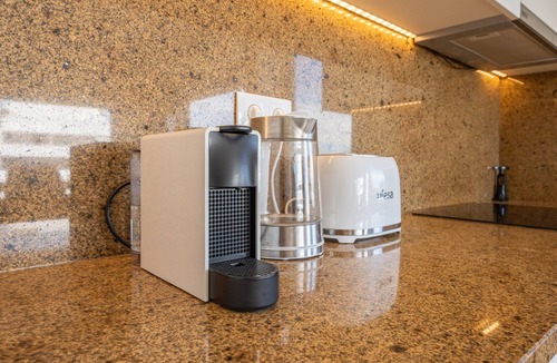 Prainha Apartment | Apartment 'Alvor Sunset' with Sea View, Wi-Fi and Air Conditioning
