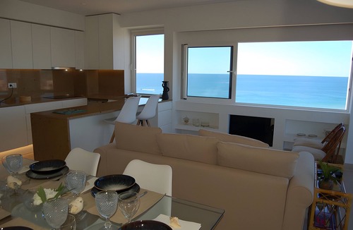Prainha Apartment | Apartment 'Alvor Sunset' with Sea View, Wi-Fi and Air Conditioning