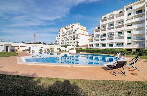 Portimao Apartment | Apartment 'Apartamento Mar A Vista' with Sea View, Wi-Fi and Air Conditioning