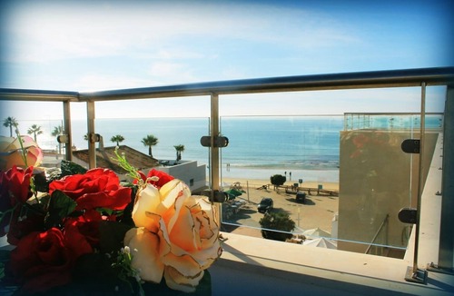 Vale de Carro Apartment | Apartment Aphrodite - Front Beach Olhos de Água - Portugal