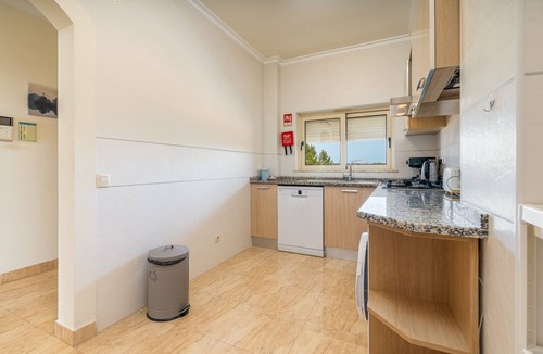 Burgau Apartment | Apartment 'Brightness Comfort In Burgau' with Sea View, Wi-Fi and Air Conditioning