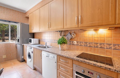 Faro Apartment | Apartment 'Casa Da Saudade No Centro De Faro' with Wi-Fi and Air Conditioning