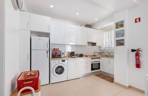 Vila Real Santo Antonio Apartment | Apartment 'Frente Ao Mar' with Sea View, Wi-Fi and Air Conditioning