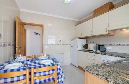 Vale de Carro Apartment | Apartment 'Galego A' with Shared Pool, Shared Garden and Wi-Fi