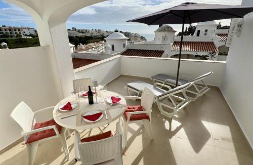 Mato Serrao House | Apartment in center with pool (Colina Branca)