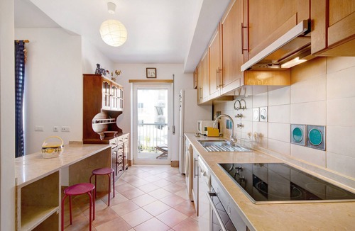 Santa Luzia Apartment | Apartment 'Maré Cheia Sl40' with Shared Pool, Wi-Fi, and Air Conditioning