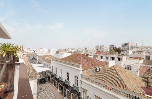 Faro City Centre Apartment | Apartment 'Panoramic Faro' with Sea View, Wi-Fi and Air Conditioning
