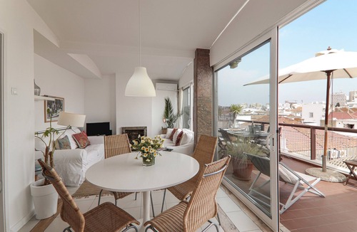 Faro City Centre Apartment | Apartment 'Panoramic Faro' with Sea View, Wi-Fi and Air Conditioning