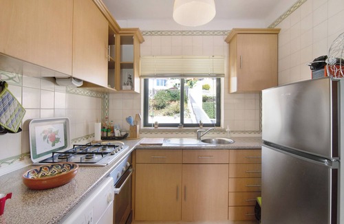Carvoeiro Apartment | Apartment 'T2 Carvoeiro' with Shared Pool, Wi-Fi and Air Conditioning