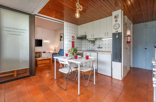 Montes de Alvor Apartment | Apartment 'The Triple House' with Shared Pool, Private Terrace and Wi-Fi