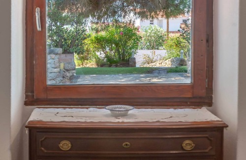 Patio House | Apartment with a terrace and a view of the garden