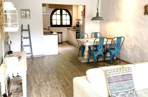 Caramujeira Apartment | Appartement met Uitzicht op het Zwembad op 5 Minuten Afstand van de Benagil Cave