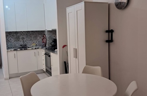 Cavacos Apartment | Atlântico 8- Sea View, Refurbished, Air Conditioning and Wi-fi.
