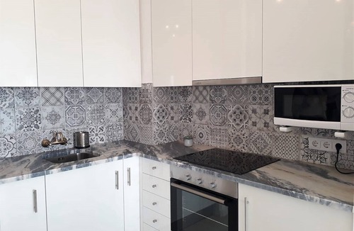 Cavacos Apartment | Atlântico 8- Sea View, Refurbished, Air Conditioning and Wi-fi.