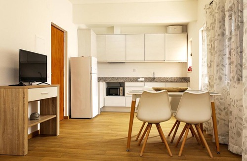 Alfarrobeira Apartment | B87 - Windmill 2 Bed Apartment in Odiaxere
