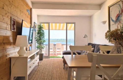 Praia de Faro Apartment | Beach House on Faro Island with a Dreamy Terrace and 7 Beds for the Perfect Escape